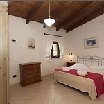 בית חווה Tenute San Giuliano, Agri San Giuliano