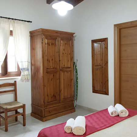Agri San Giuliano Alloggio per agriturismo Santa Maria la Palma